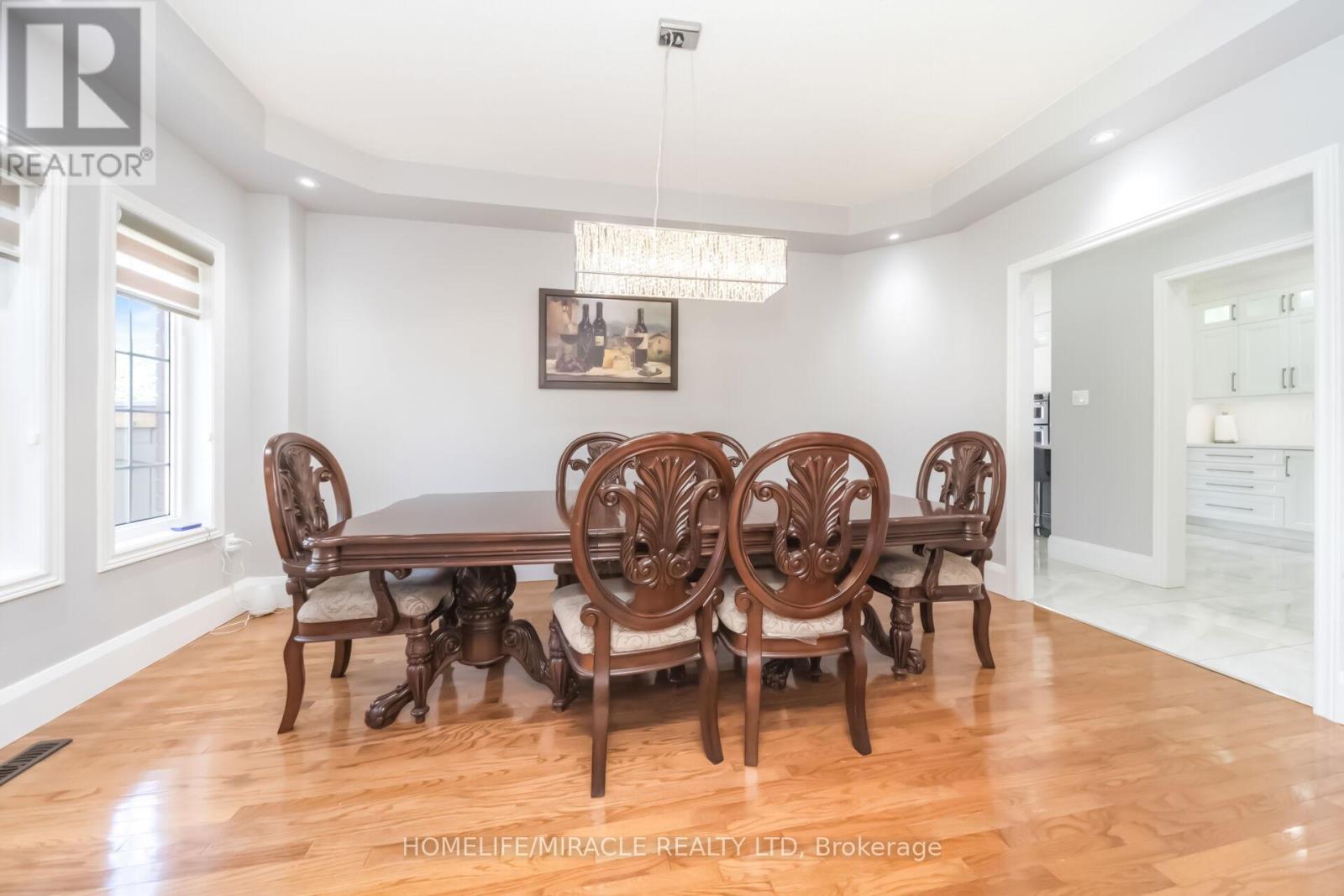 6 Westbrook Avenue, Brampton, Ontario  L6P 1M4 - Photo 8 - W13208660