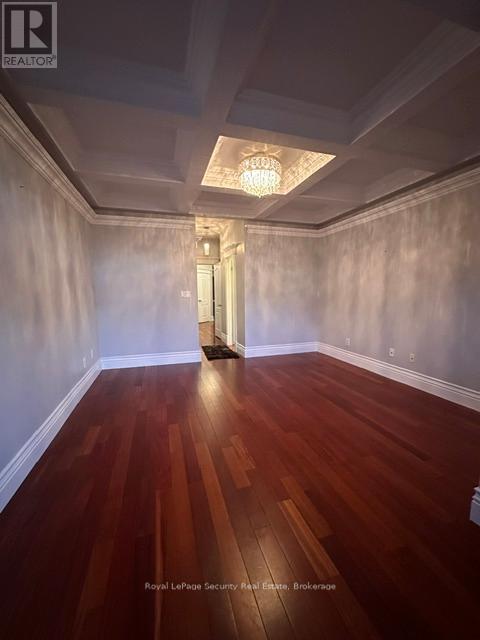 81 Livingstone Avenue, Toronto, Ontario  M6E 2L7 - Photo 11 - W13208668