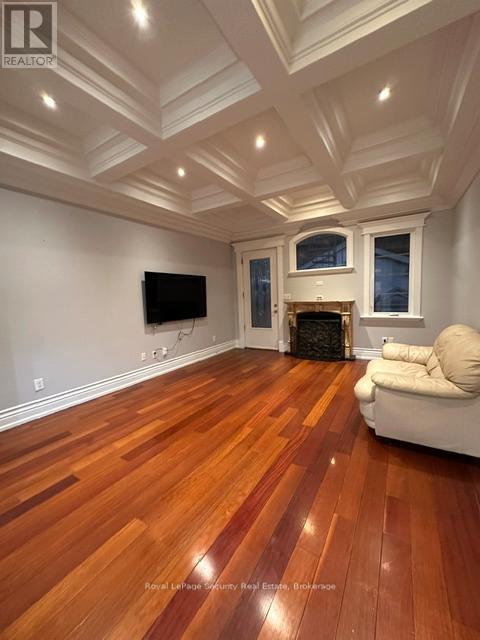 81 Livingstone Avenue, Toronto, Ontario  M6E 2L7 - Photo 5 - W13208668