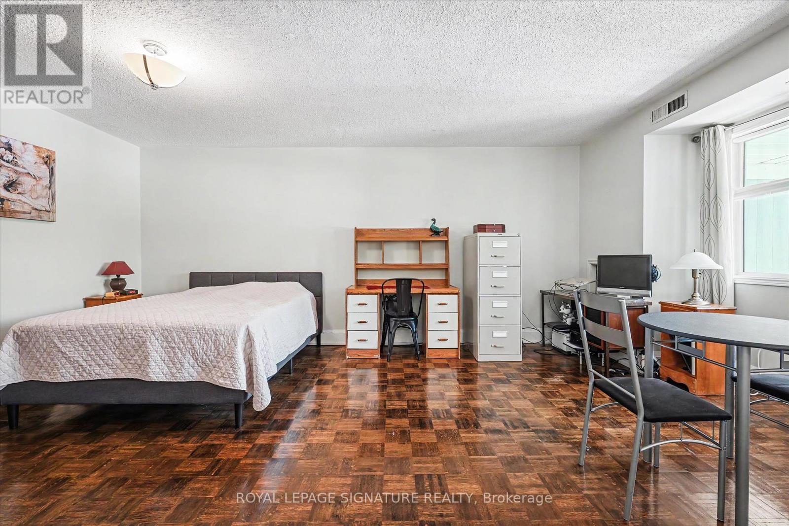 221 - 101 Bristol Road E, Mississauga, Ontario  L4Z 3P4 - Photo 10 - W13208776