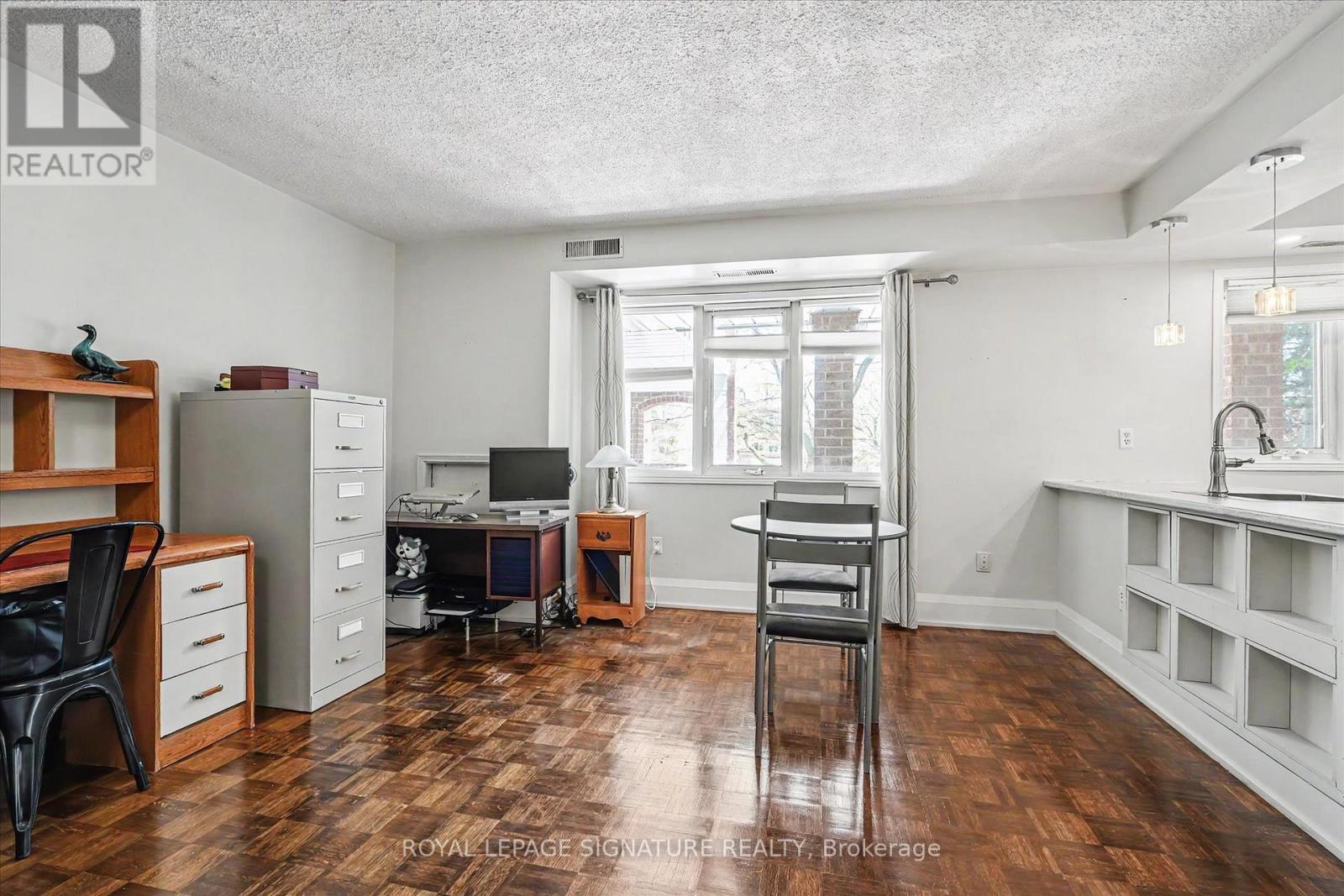 221 - 101 Bristol Road E, Mississauga, Ontario  L4Z 3P4 - Photo 11 - W13208776