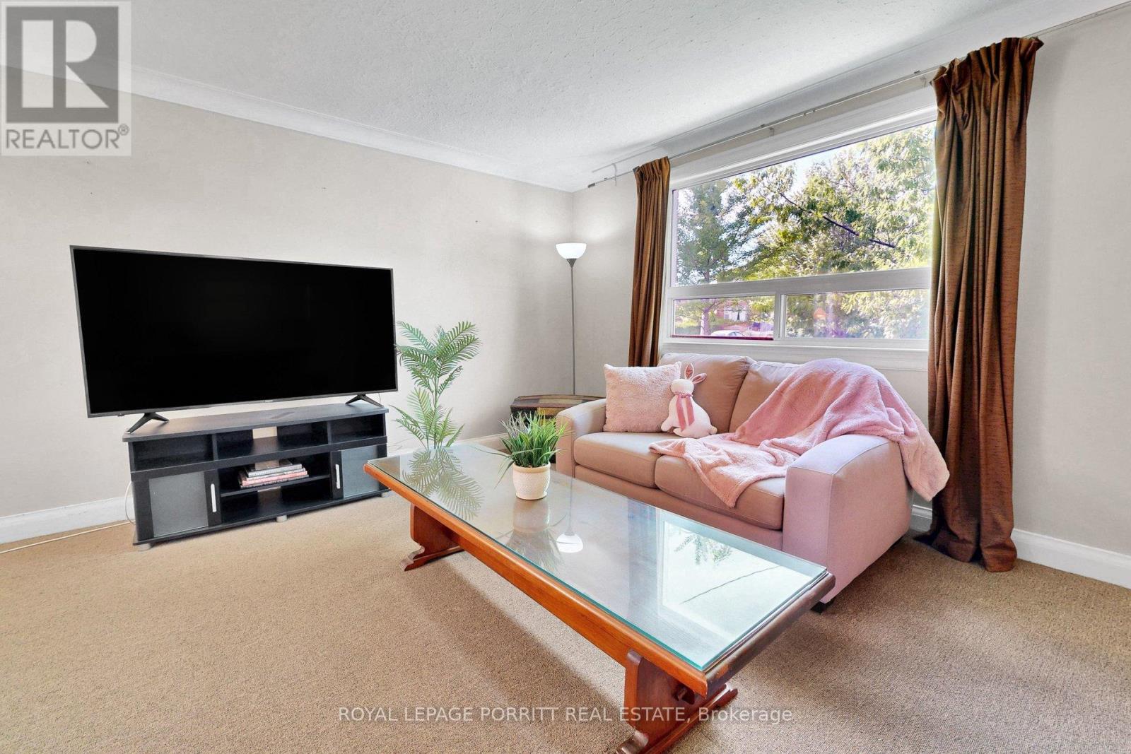 31 Burlingame Road, Toronto, Ontario  M8W 1Y7 - Photo 4 - W13208812