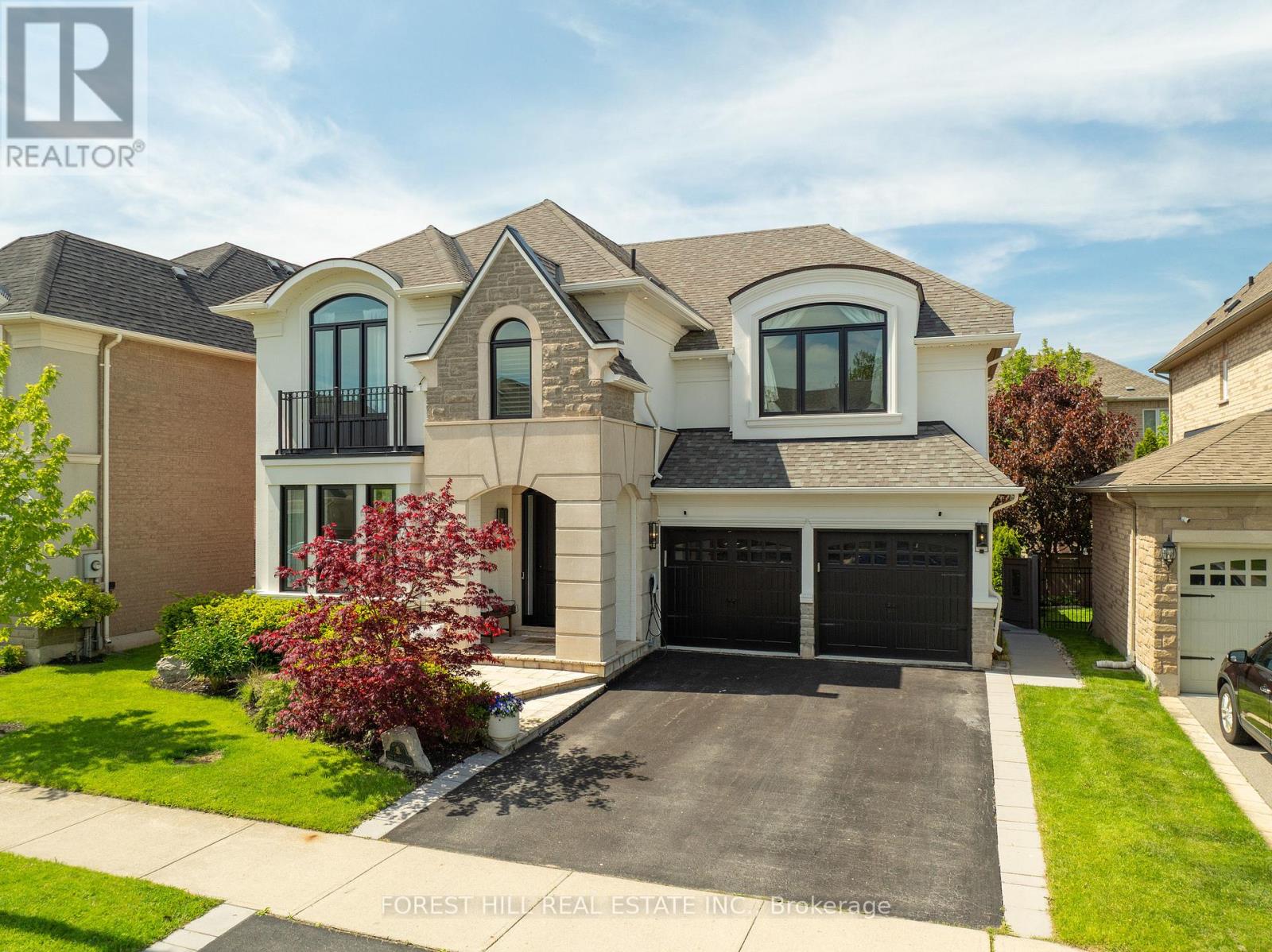 327 TURNING LEAF ROAD, Oakville, Ontario