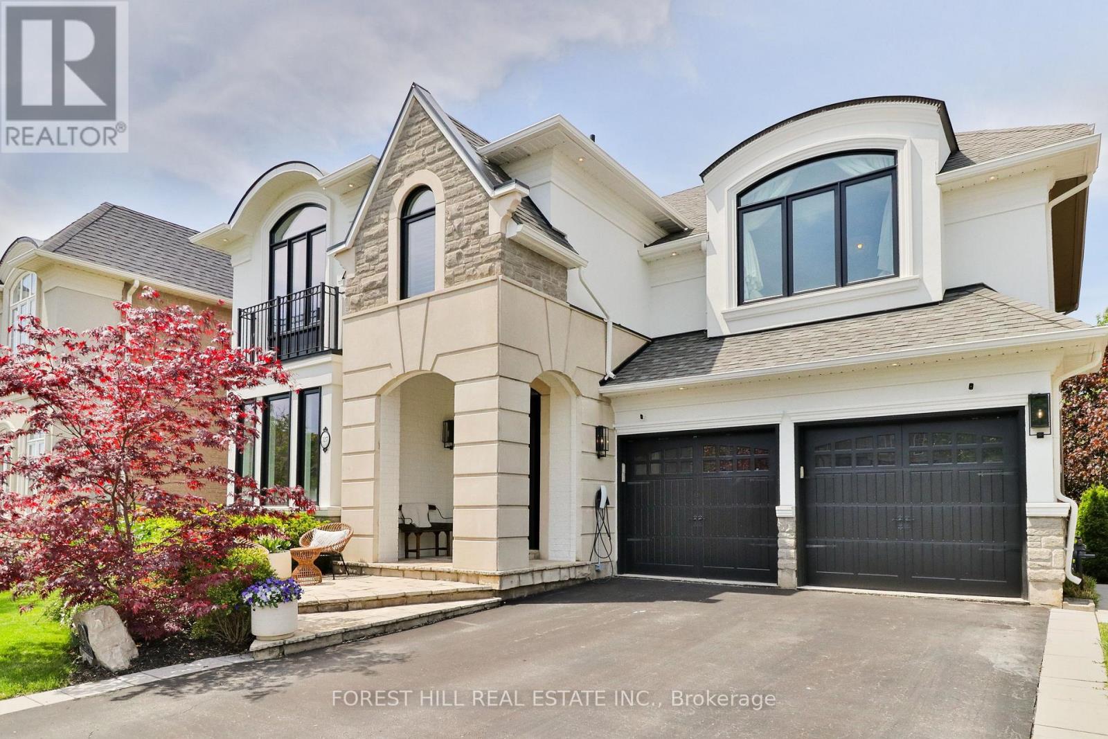 327 Turning Leaf Road, Oakville, Ontario  L6L 6W7 - Photo 3 - W13208836