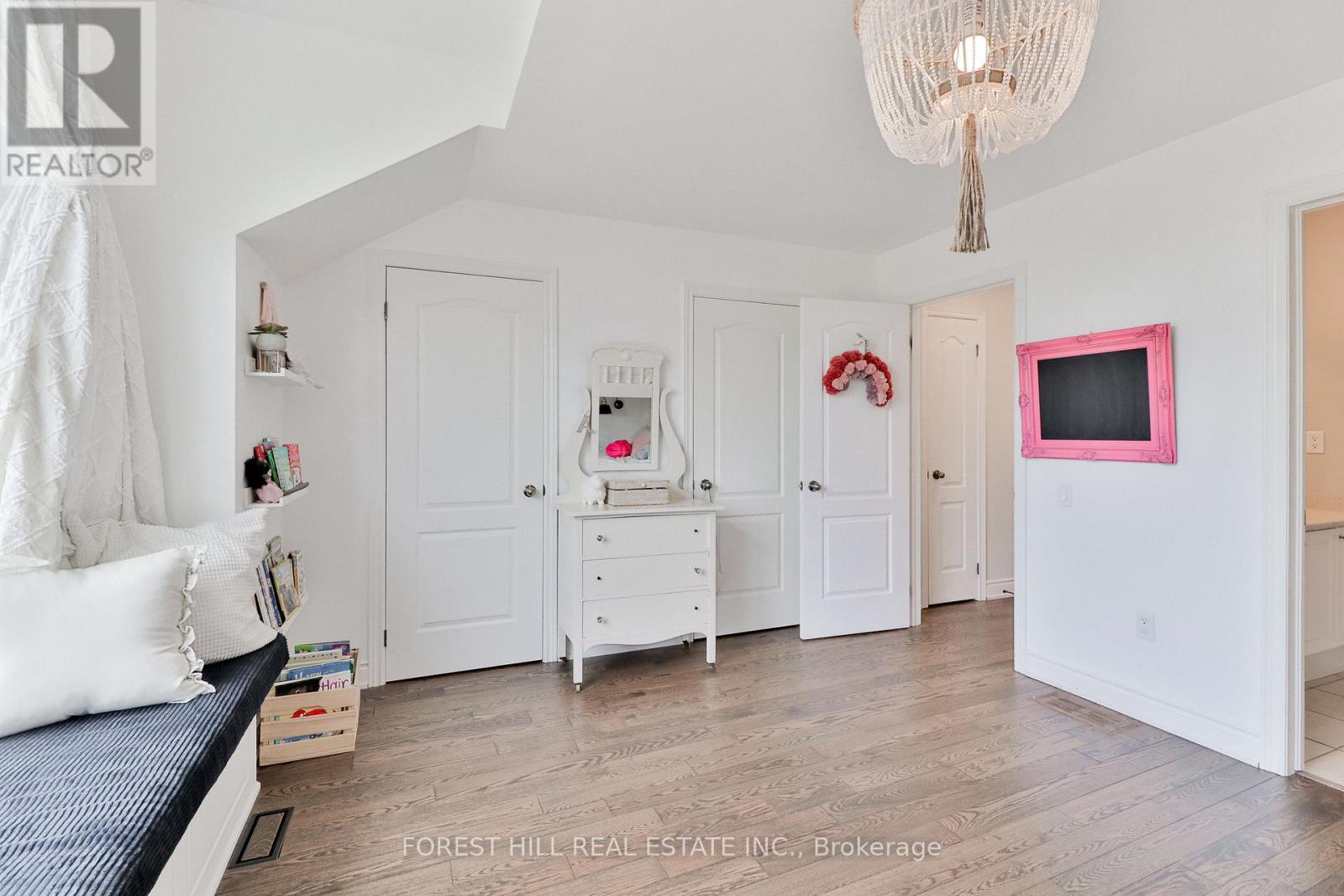 327 Turning Leaf Road, Oakville, Ontario  L6L 6W7 - Photo 34 - W13208836