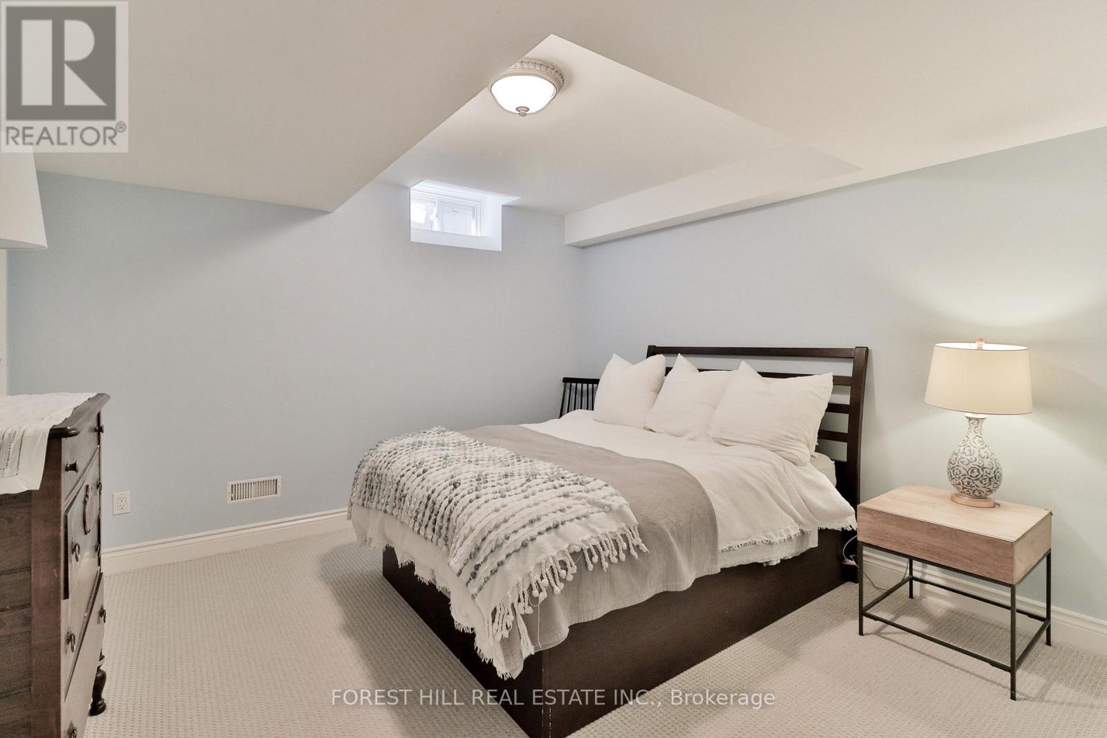 327 Turning Leaf Road, Oakville, Ontario  L6L 6W7 - Photo 38 - W13208836
