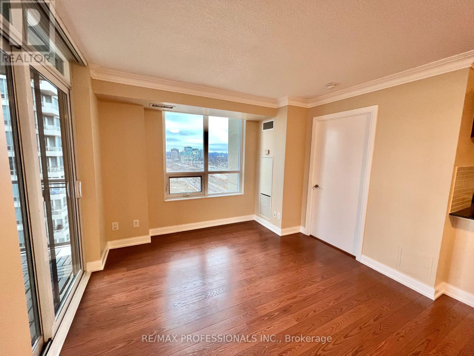 1548 - 25 Viking Lane, Toronto, Ontario  M9B 0A1 - Photo 4 - W13208876