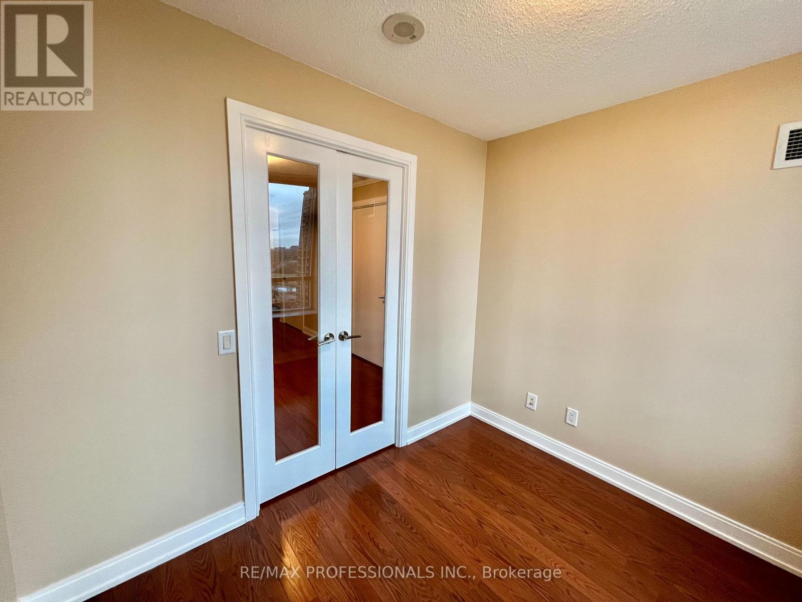 1548 - 25 Viking Lane, Toronto, Ontario  M9B 0A1 - Photo 6 - W13208876