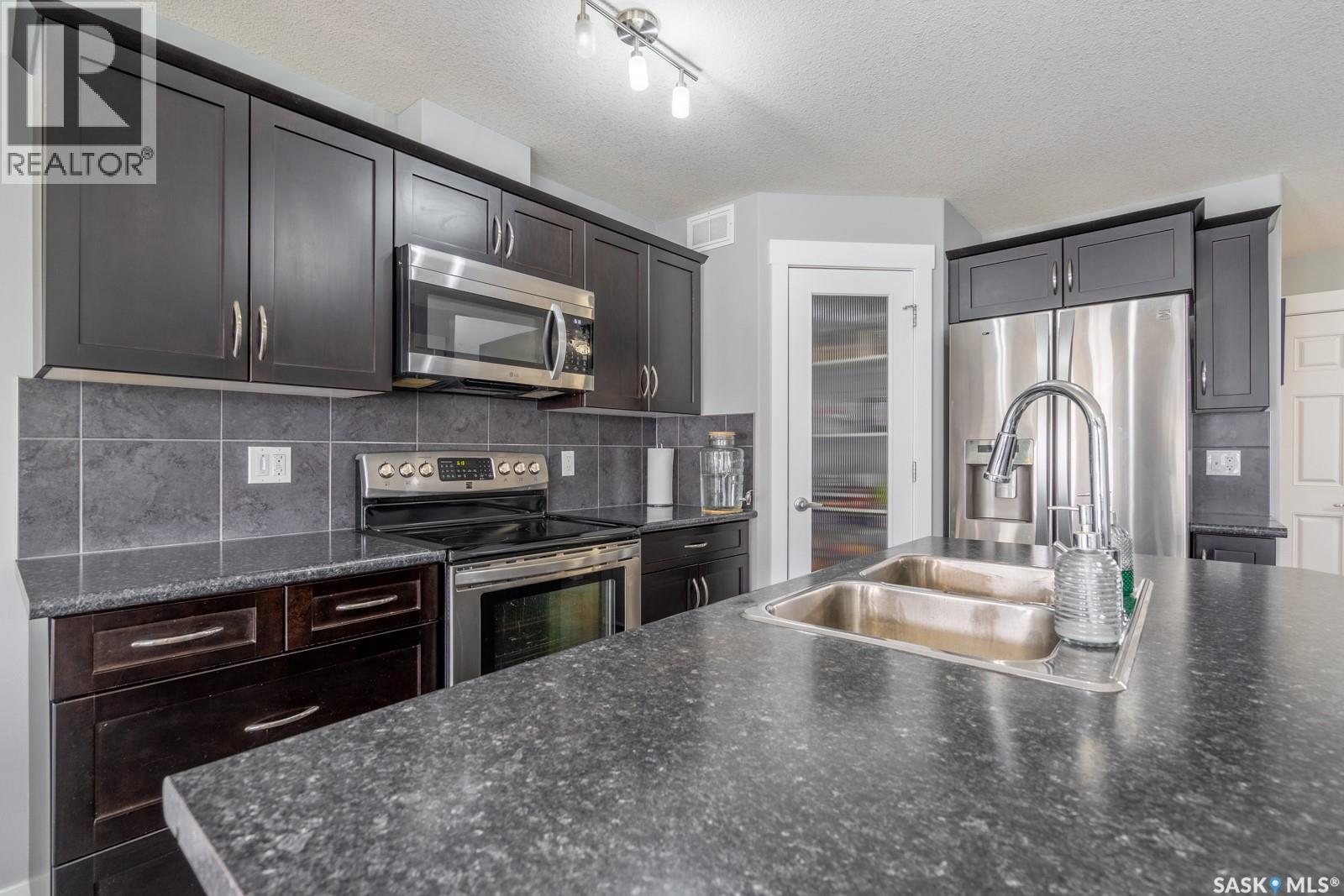 4510 Green Poplar Lane E, Regina, Saskatchewan  S4V 3H5 - Photo 10 - SK037410