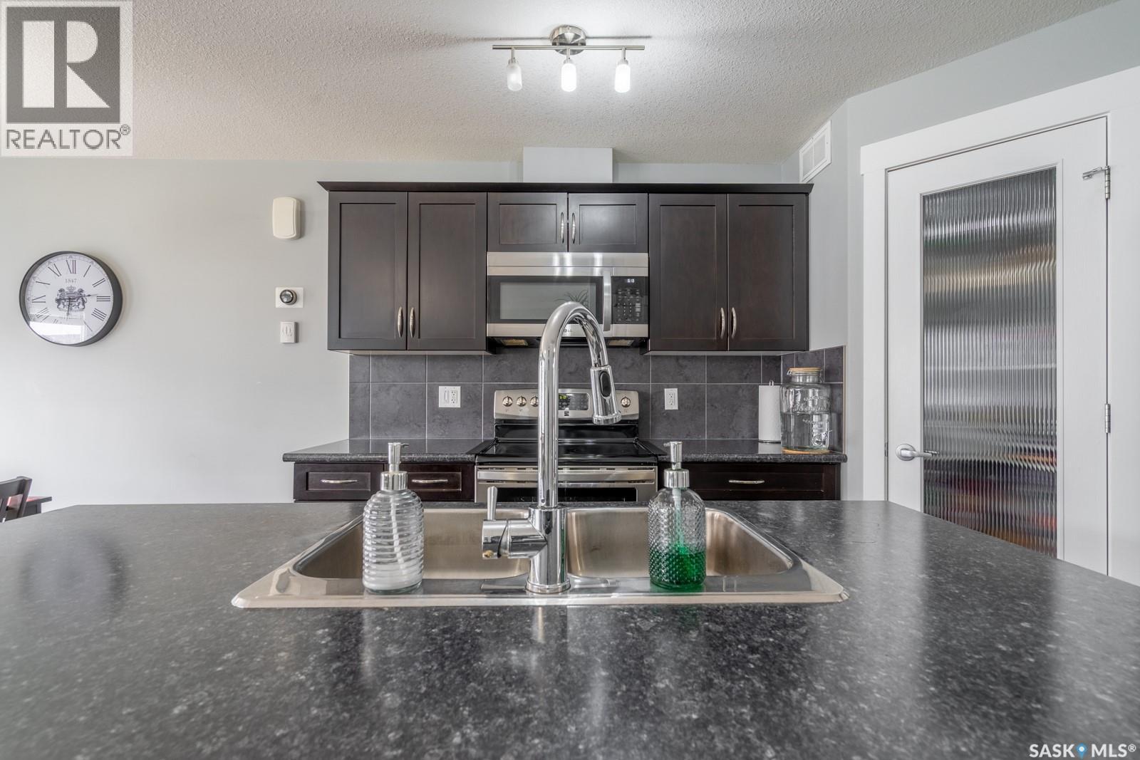 4510 Green Poplar Lane E, Regina, Saskatchewan  S4V 3H5 - Photo 9 - SK037410
