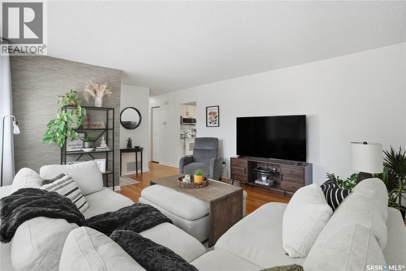 57 Flamingo Crescent, Regina, Saskatchewan  S4S 4L6 - Photo 8 - SK037371