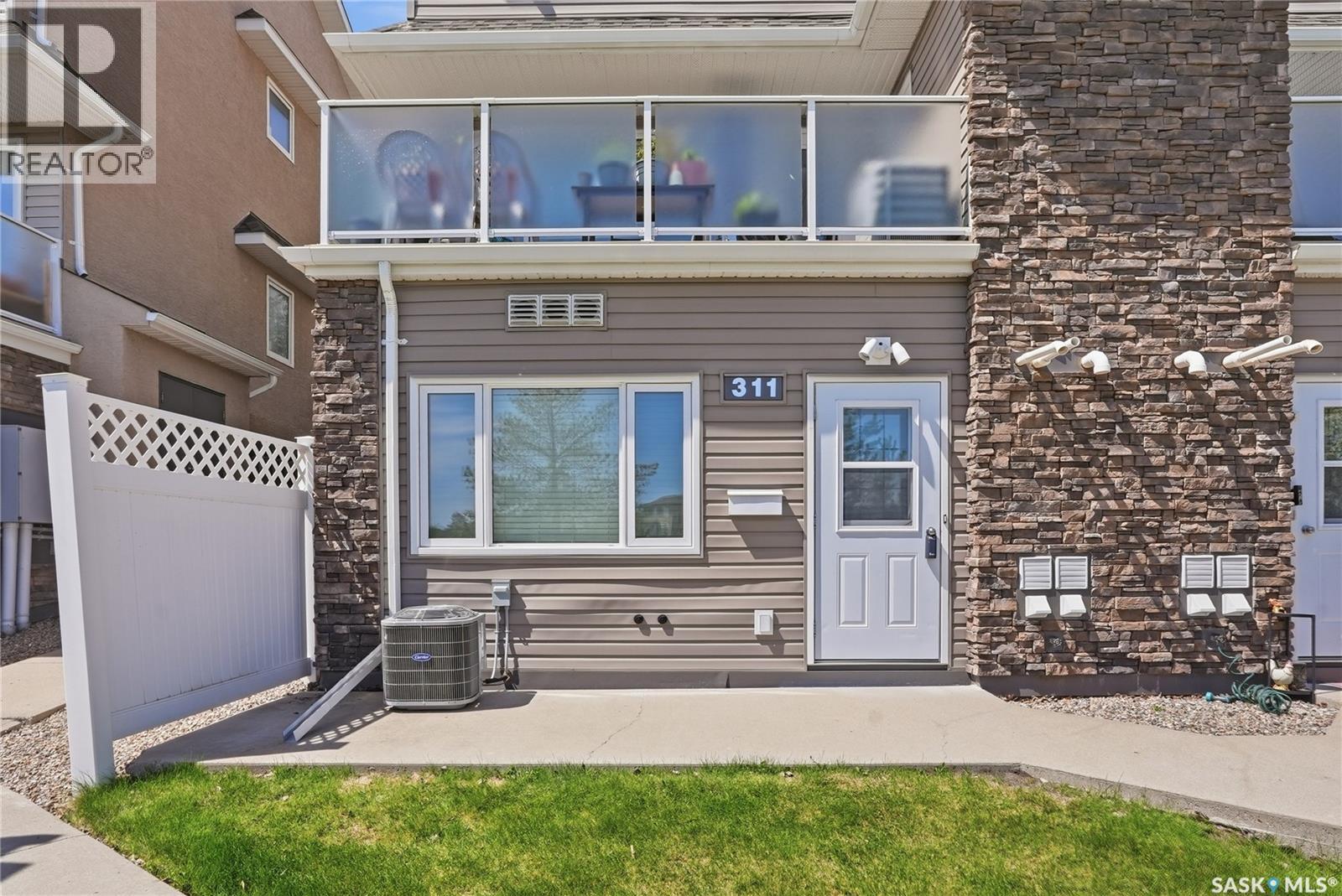 311 1022 Hampton Circle, Saskatoon, Saskatchewan  S7R 0K4 - Photo 2 - SK037064