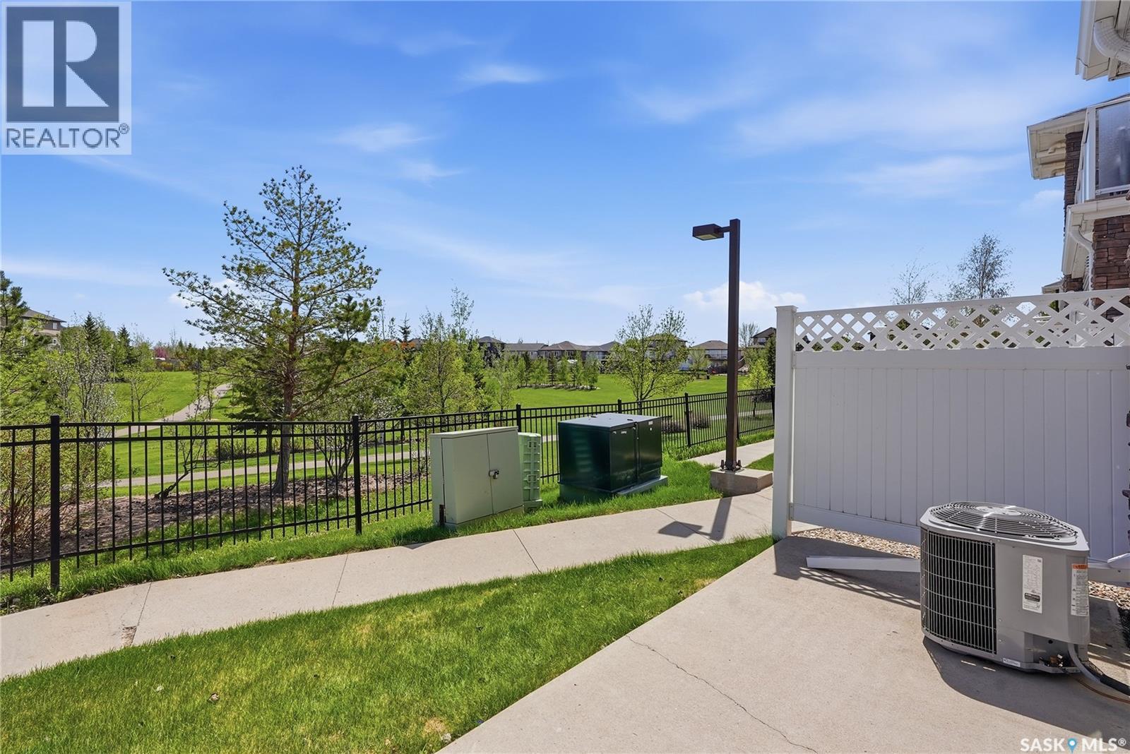 311 1022 Hampton Circle, Saskatoon, Saskatchewan  S7R 0K4 - Photo 5 - SK037064
