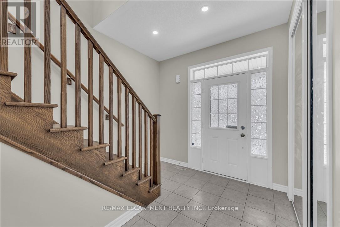 75 Forest Ridge Avenue, Hamilton, Ontario  L8B 1V4 - Photo 4 - X13208206