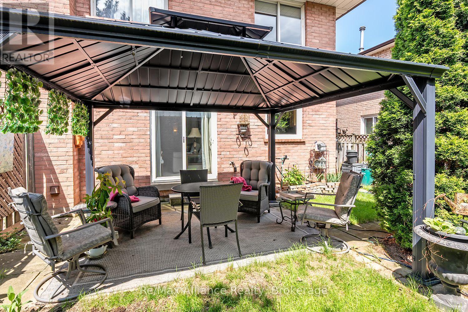 1969 Glenada Crescent, Oakville, Ontario  L6H 4M8 - Photo 32 - W13208910