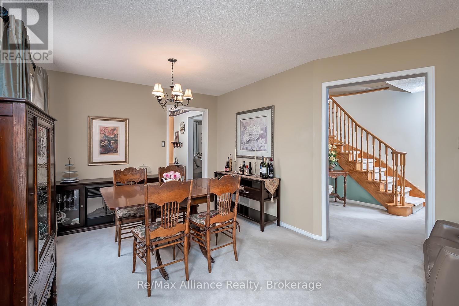 1969 Glenada Crescent, Oakville, Ontario  L6H 4M8 - Photo 6 - W13208910