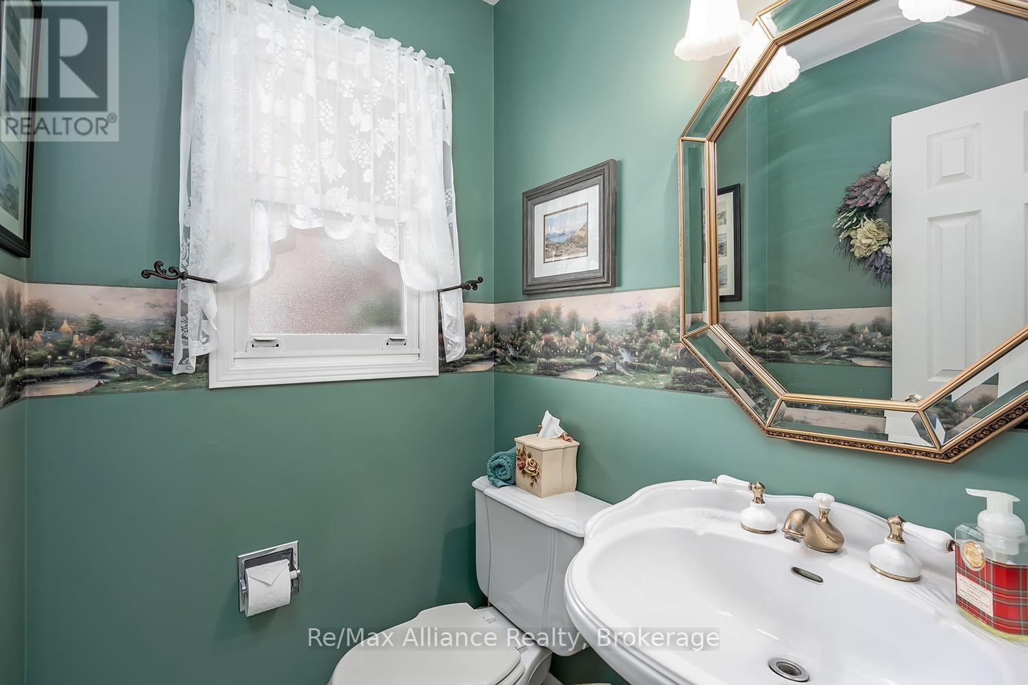 1969 Glenada Crescent, Oakville, Ontario  L6H 4M8 - Photo 8 - W13208910
