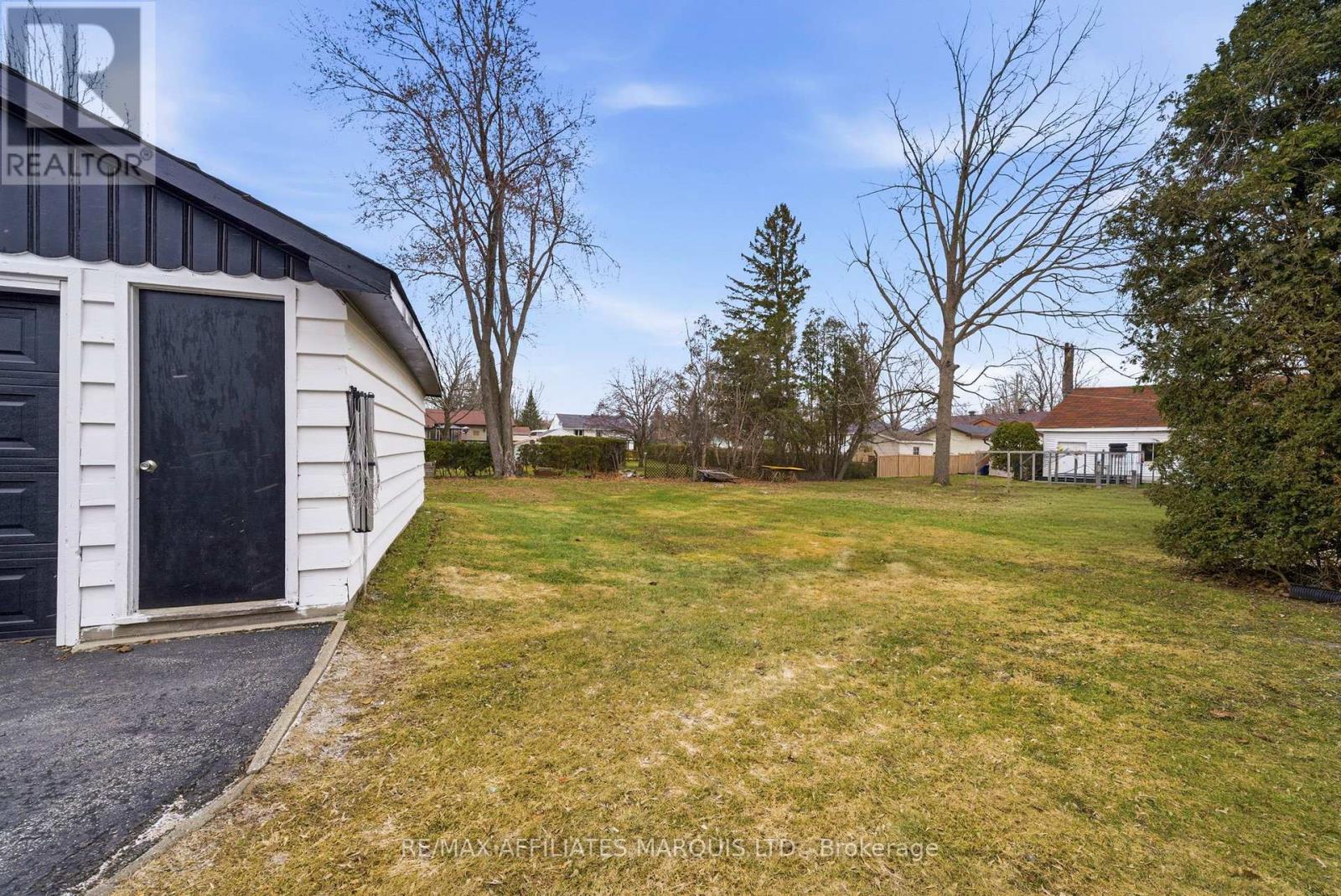 1205 Osborne Avenue, Cornwall, Ontario K6J 1L2 - Photo 16 - X12998650