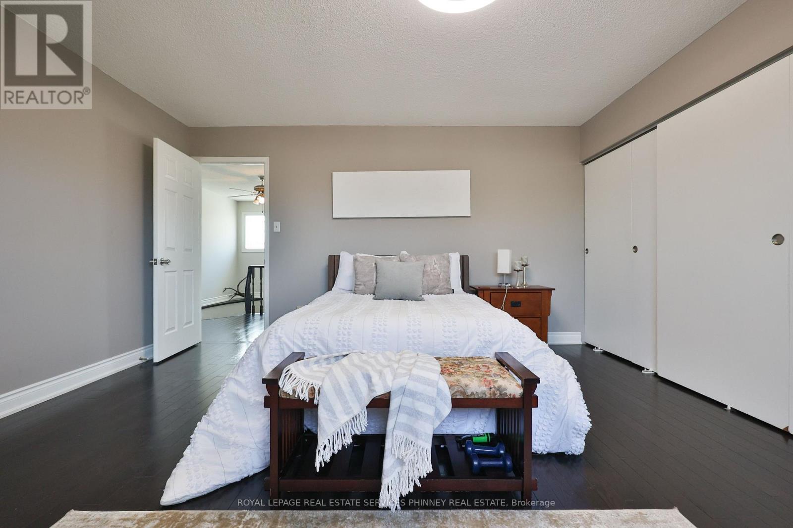 2031 Pen Street, Oakville, Ontario  L6H 3L2 - Photo 24 - W13001900