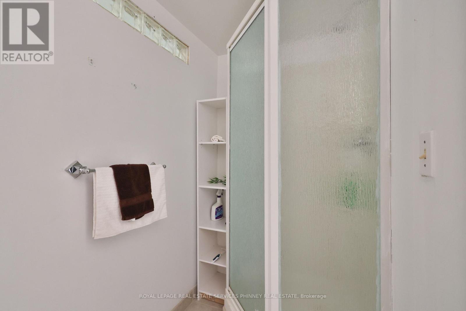 2031 Pen Street, Oakville, Ontario  L6H 3L2 - Photo 38 - W13001900