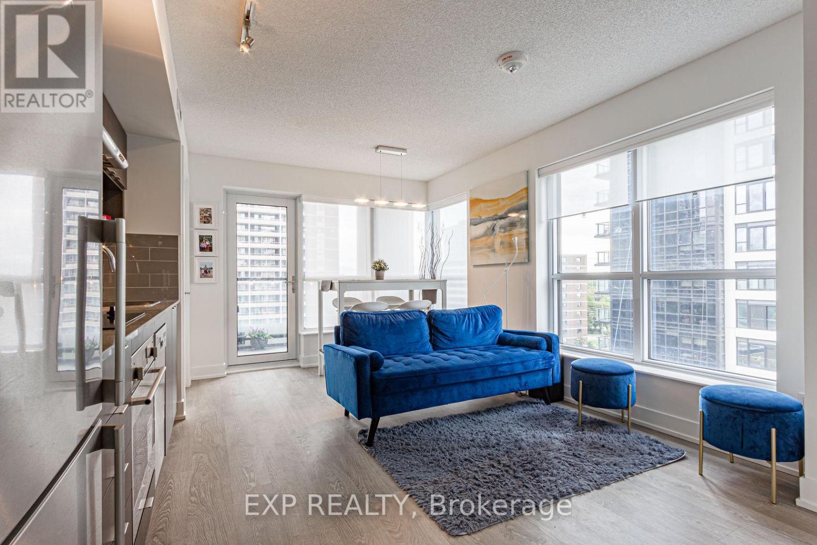 804 - 7 Mabelle Avenue, Toronto, Ontario  M9A 4X1 - Photo 1 - W13031190