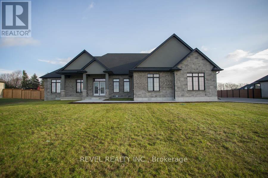 14 BOWEN PLACE, Brant, Ontario