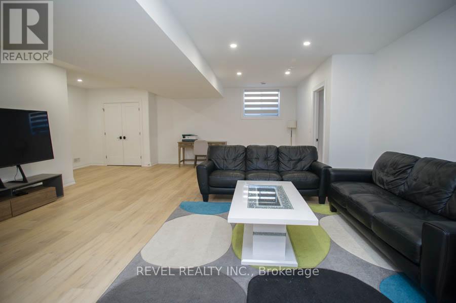 14 Bowen Place, Brant, Ontario  N0E 1L0 - Photo 24 - X13208650