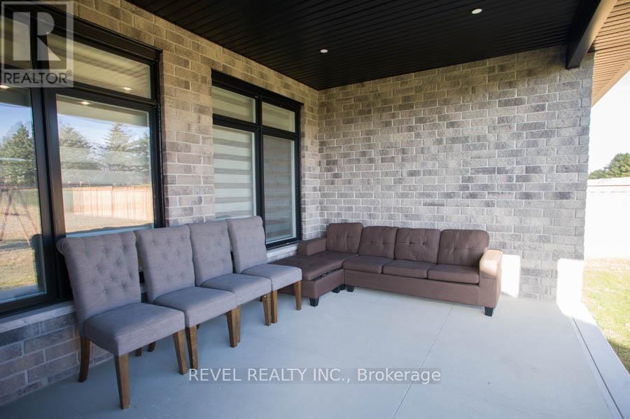 14 Bowen Place, Brant, Ontario  N0E 1L0 - Photo 31 - X13208650