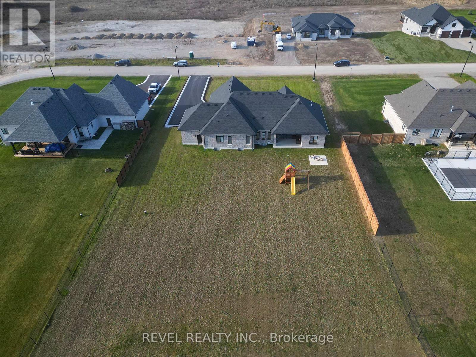 14 Bowen Place, Brant, Ontario  N0E 1L0 - Photo 35 - X13208650