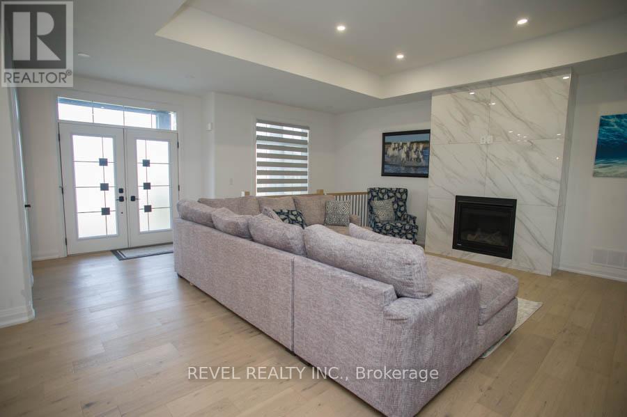 14 Bowen Place, Brant, Ontario  N0E 1L0 - Photo 4 - X13208650