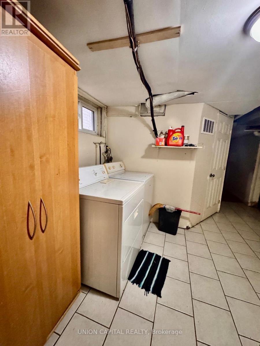 16 Cumming Street, St. Catharines, Ontario  L2S 1H7 - Photo 13 - X13208816