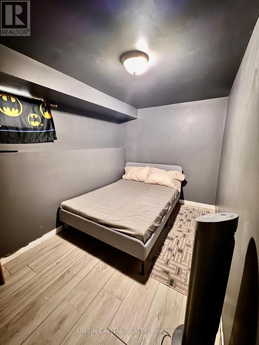 16 Cumming Street, St. Catharines, Ontario  L2S 1H7 - Photo 17 - X13208816