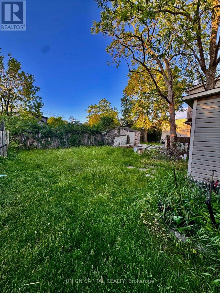 16 Cumming Street, St. Catharines, Ontario  L2S 1H7 - Photo 23 - X13208816