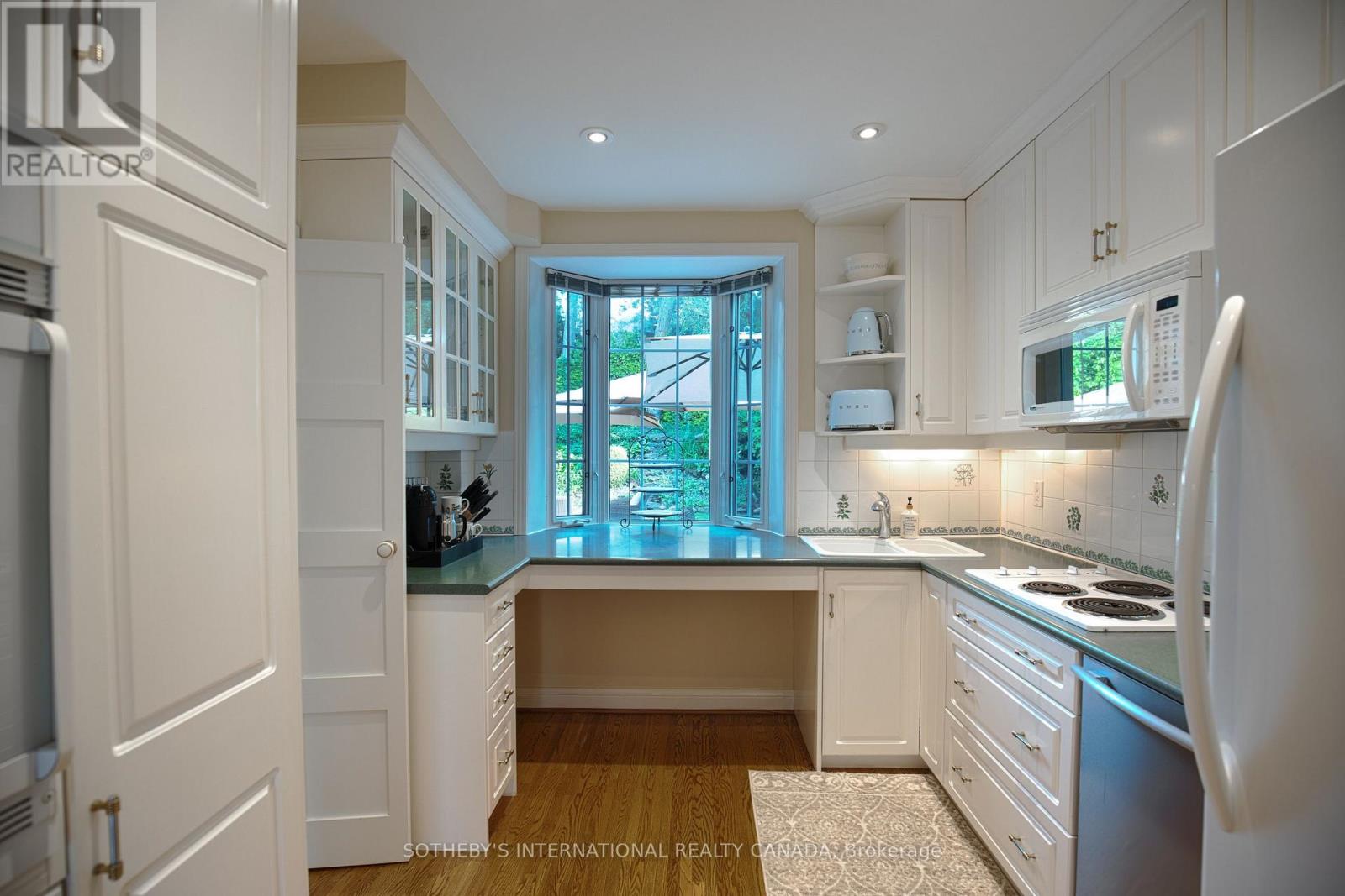 51 Fairfield Road, Toronto, Ontario M4P 1T1 - Photo 12 - C13196440
