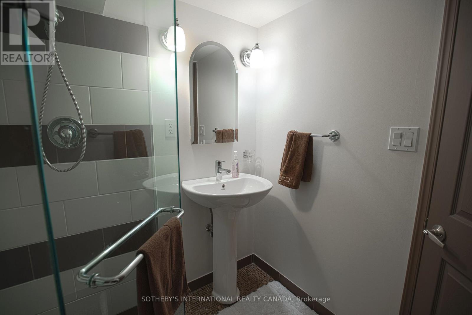51 Fairfield Road, Toronto, Ontario M4P 1T1 - Photo 22 - C13196440