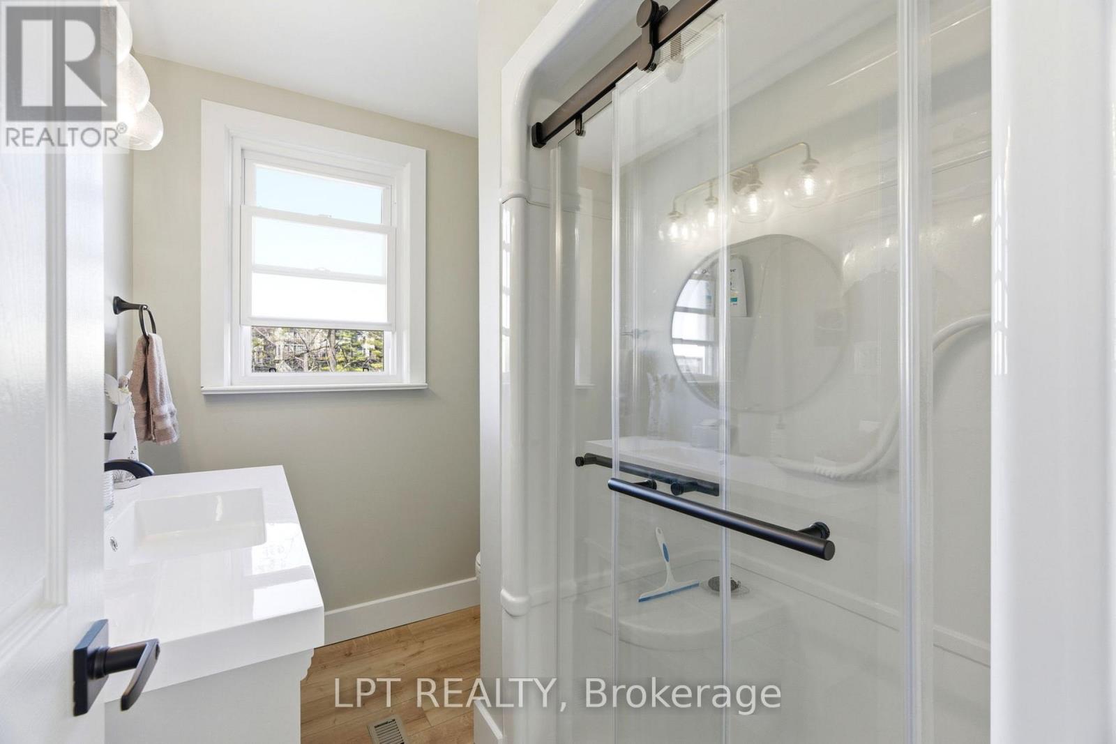 30 Sauble River Road, Lambton Shores, Ontario  N0M 1T0 - Photo 16 - X13208924