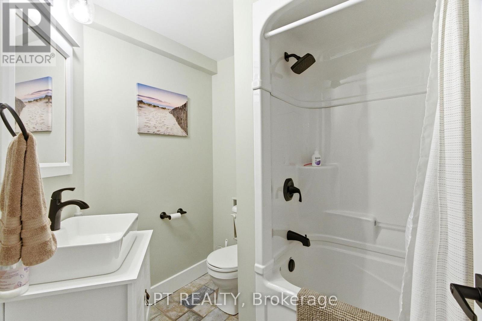 30 Sauble River Road, Lambton Shores, Ontario  N0M 1T0 - Photo 23 - X13208924