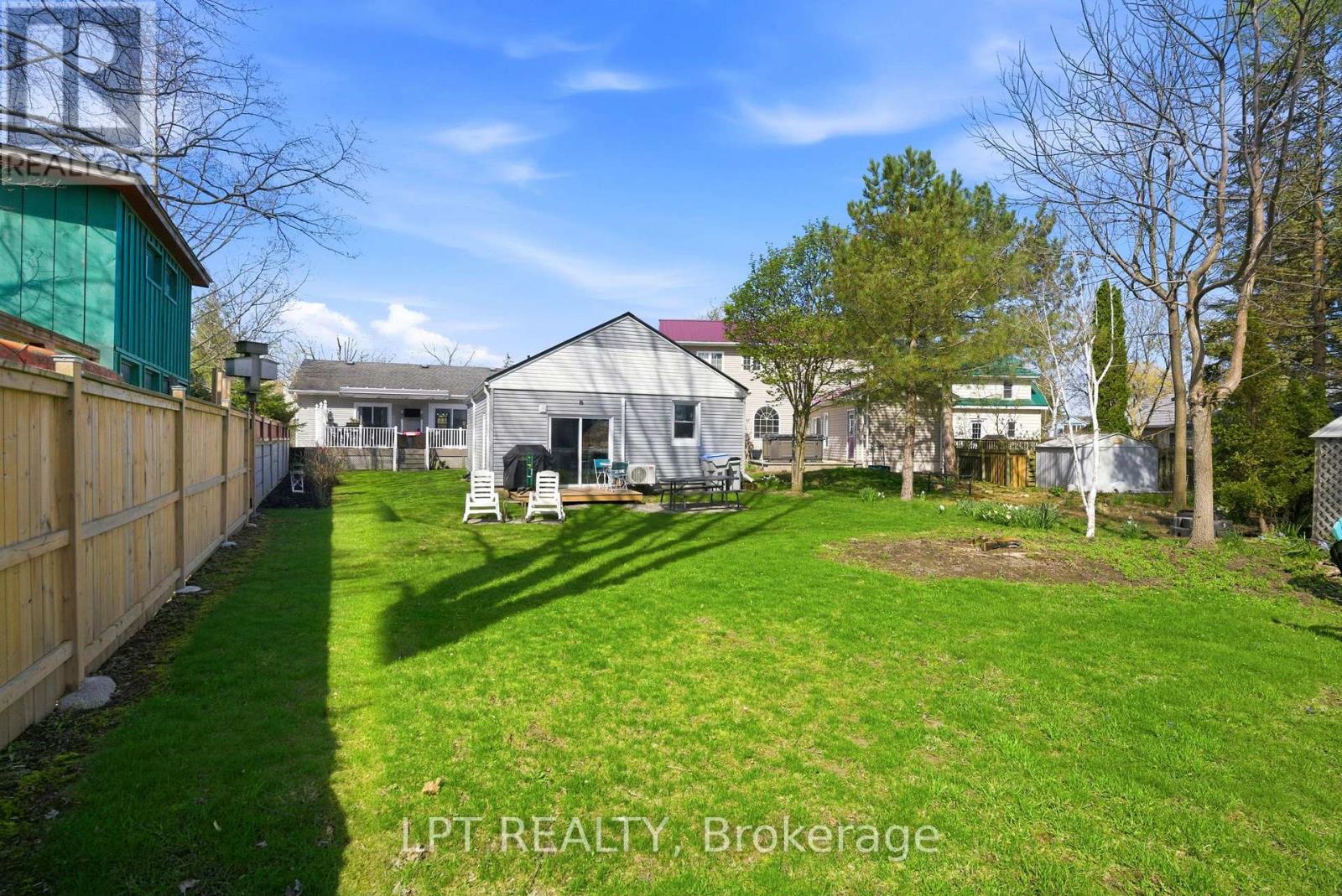 30 Sauble River Road, Lambton Shores, Ontario  N0M 1T0 - Photo 41 - X13208924