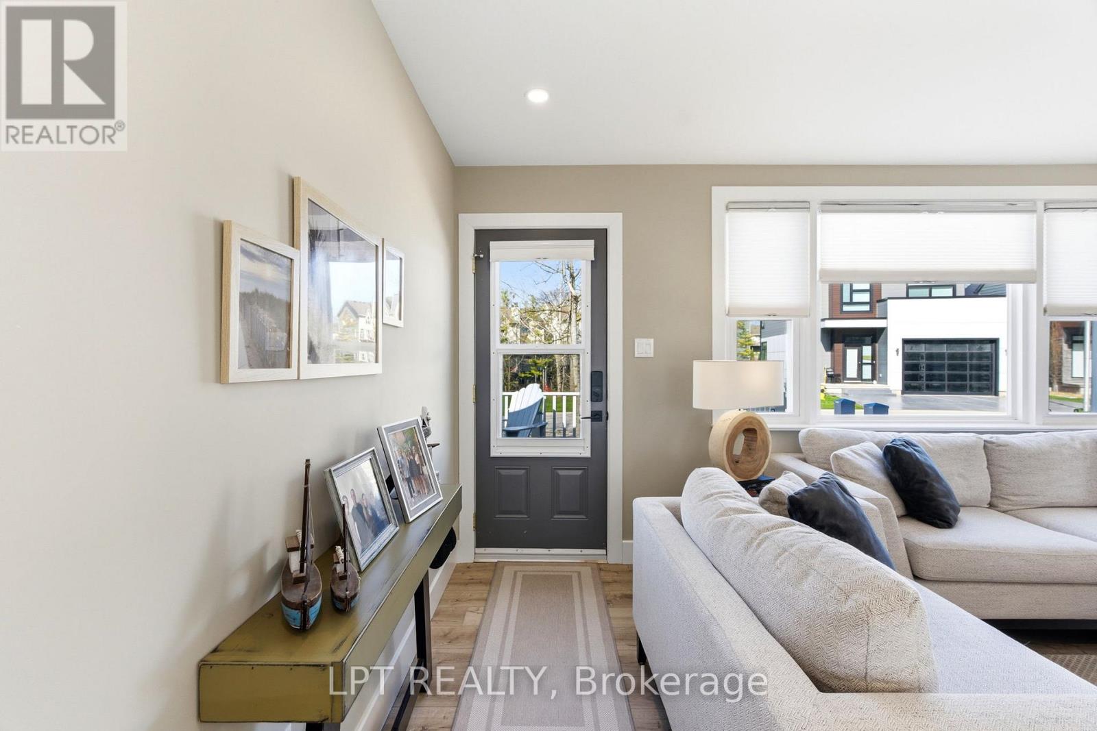 30 Sauble River Road, Lambton Shores, Ontario  N0M 1T0 - Photo 7 - X13208924