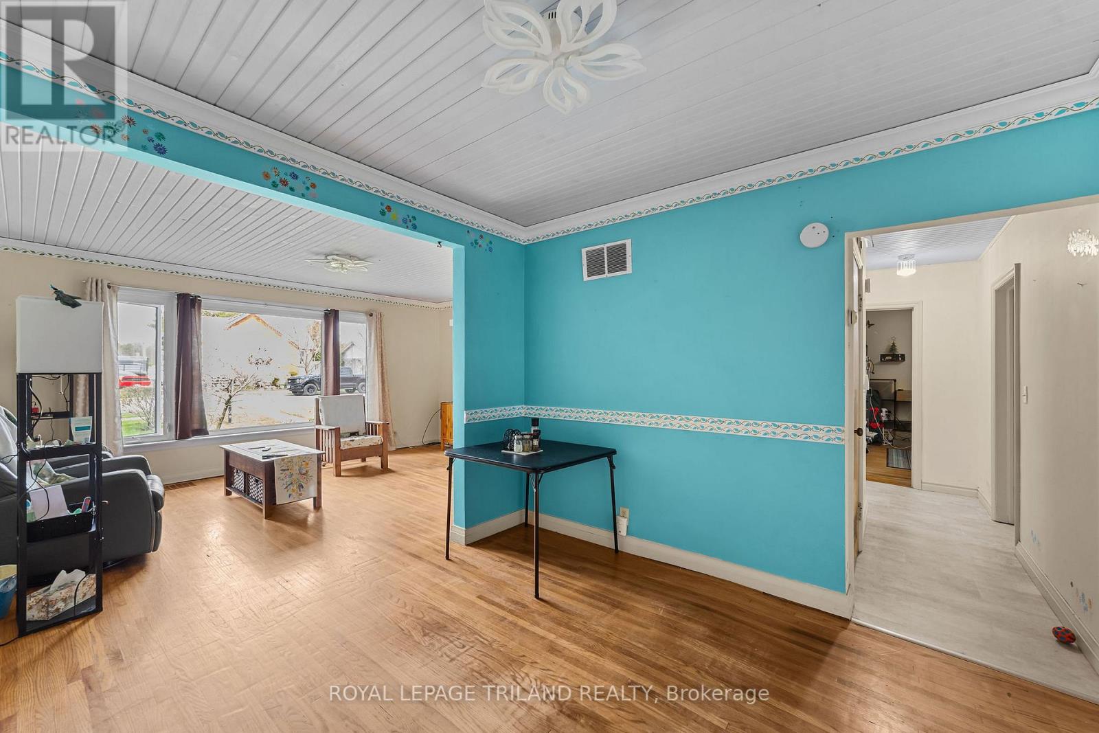 22929 Hagerty Road, Newbury, Ontario  N0L 1Z0 - Photo 12 - X13208966