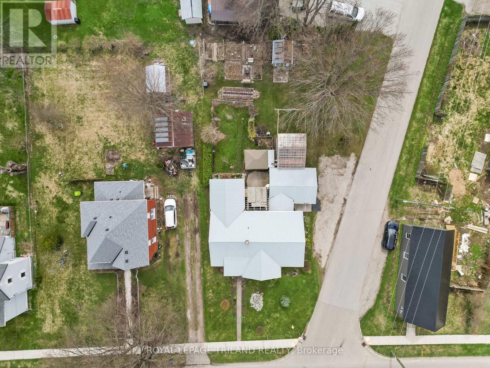22929 Hagerty Road, Newbury, Ontario  N0L 1Z0 - Photo 4 - X13208966