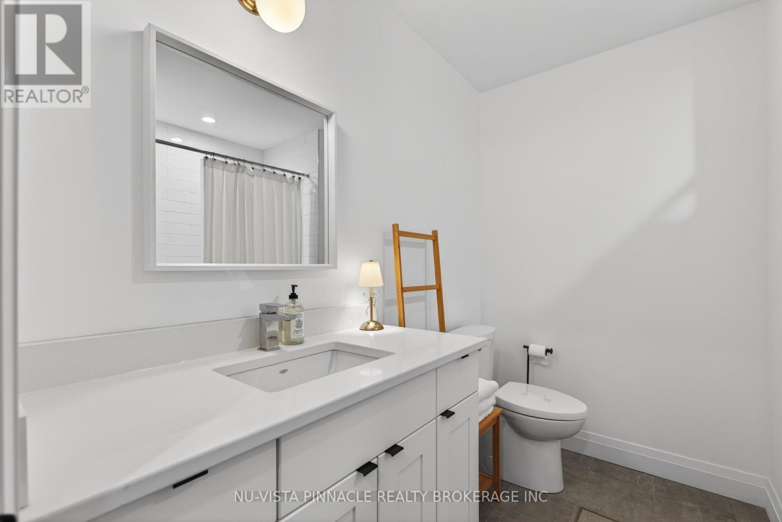 2572 Lucas Avenue, Strathroy-Caradoc, Ontario  N0L 1W0 - Photo 35 - X13209034