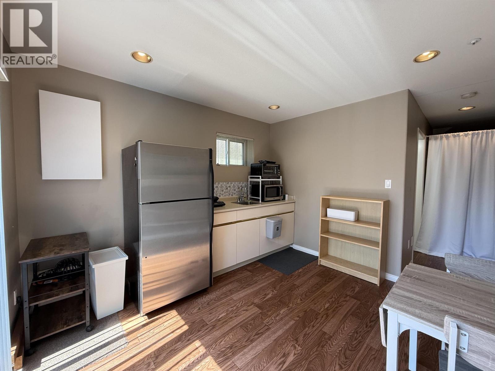1 Bed Suite 3900 W 24th Avenue, Vancouver, British Columbia  V6S 1M2 - Photo 5 - R3129143