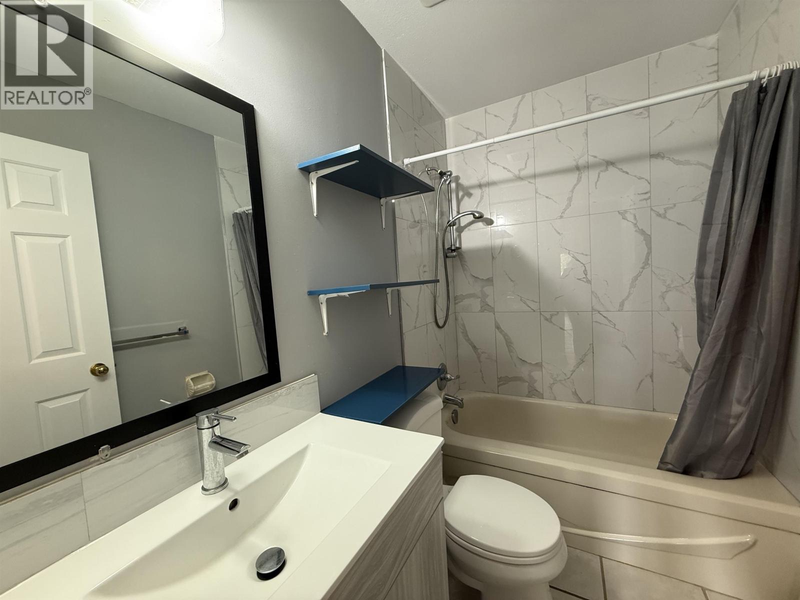 2 Bed Suite 2323 E 41st Avenue, Vancouver, British Columbia  V5R 2W2 - Photo 7 - R3129161