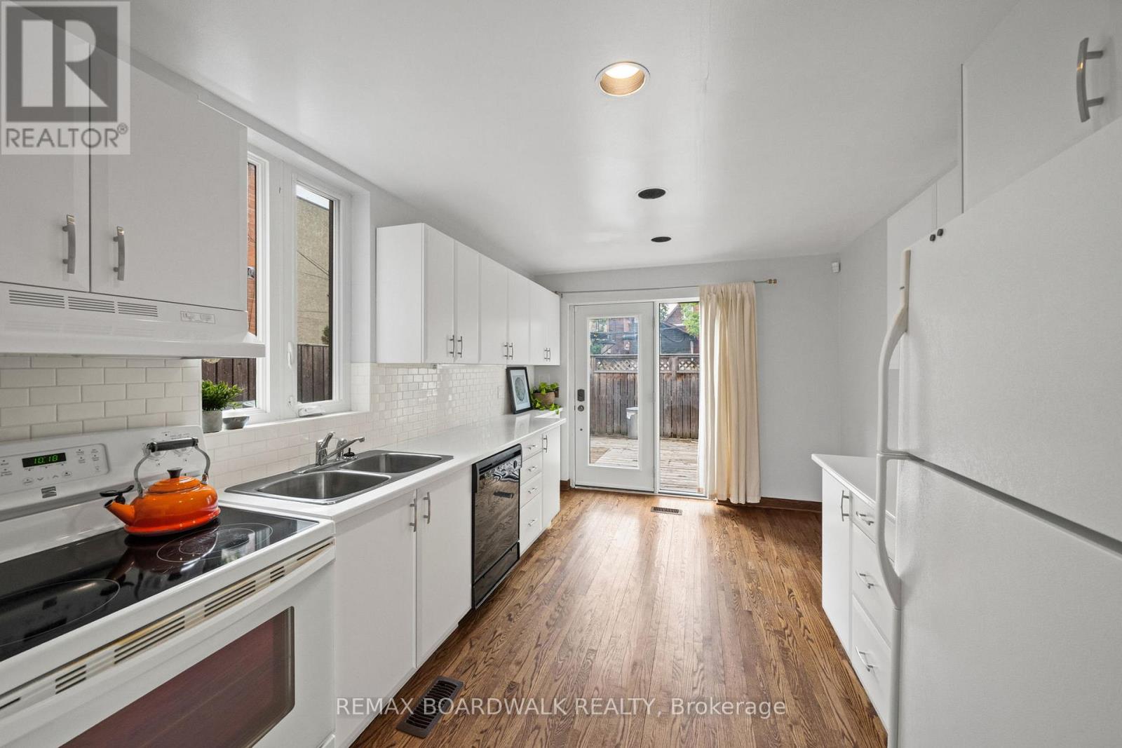 90 Stewart Street, Ottawa, Ontario K1N 6J1 - Photo 11 - X13208938