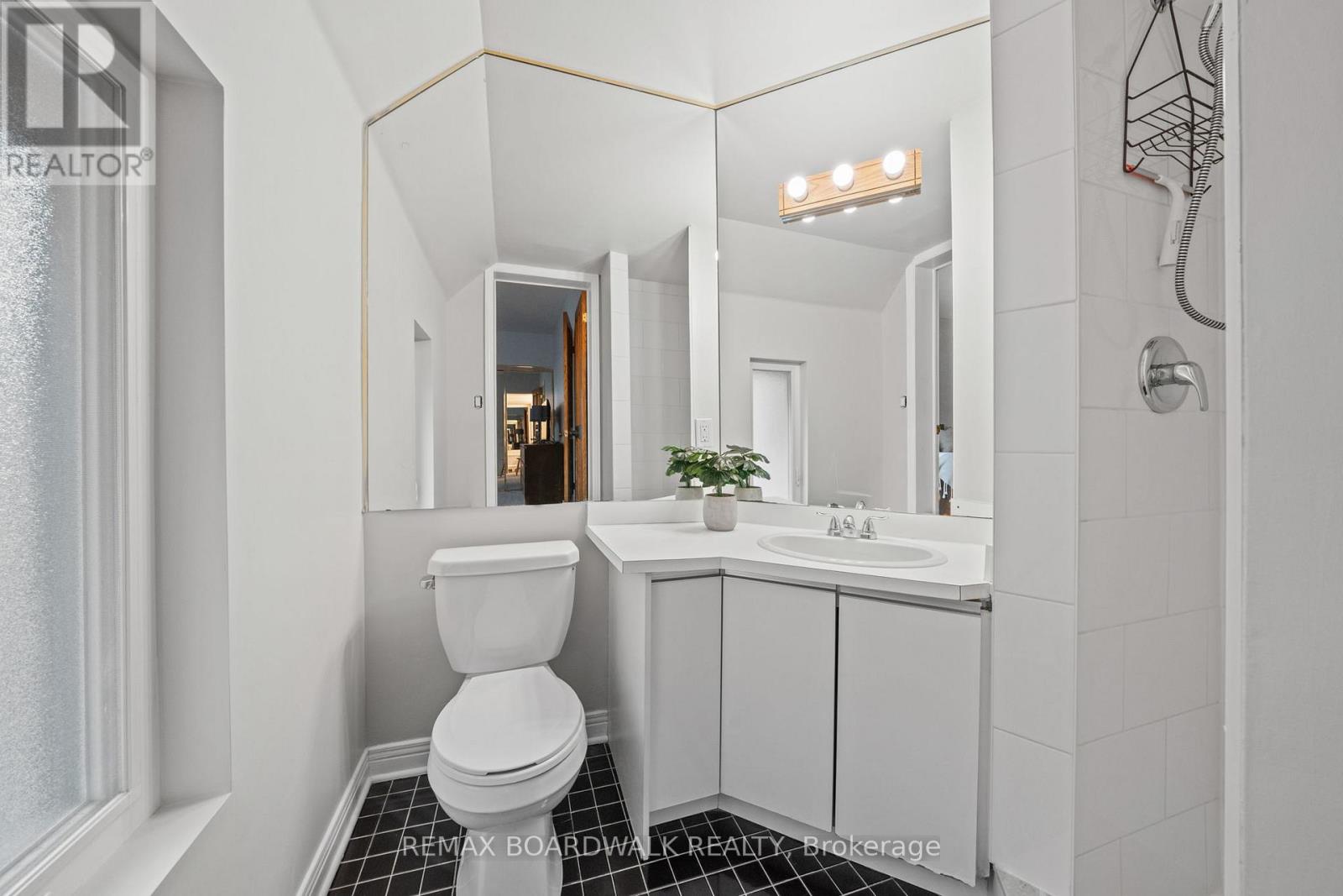 90 Stewart Street, Ottawa, Ontario K1N 6J1 - Photo 21 - X13208938