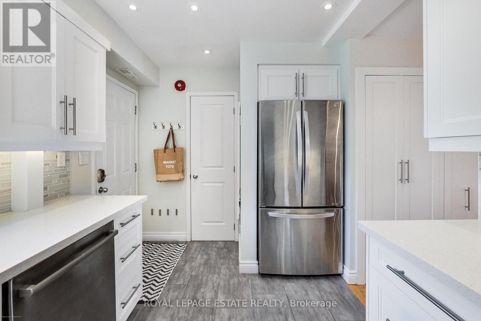 203 - 101 Hammersmith Avenue, Toronto, Ontario  M4E 2W3 - Photo 8 - E12978576