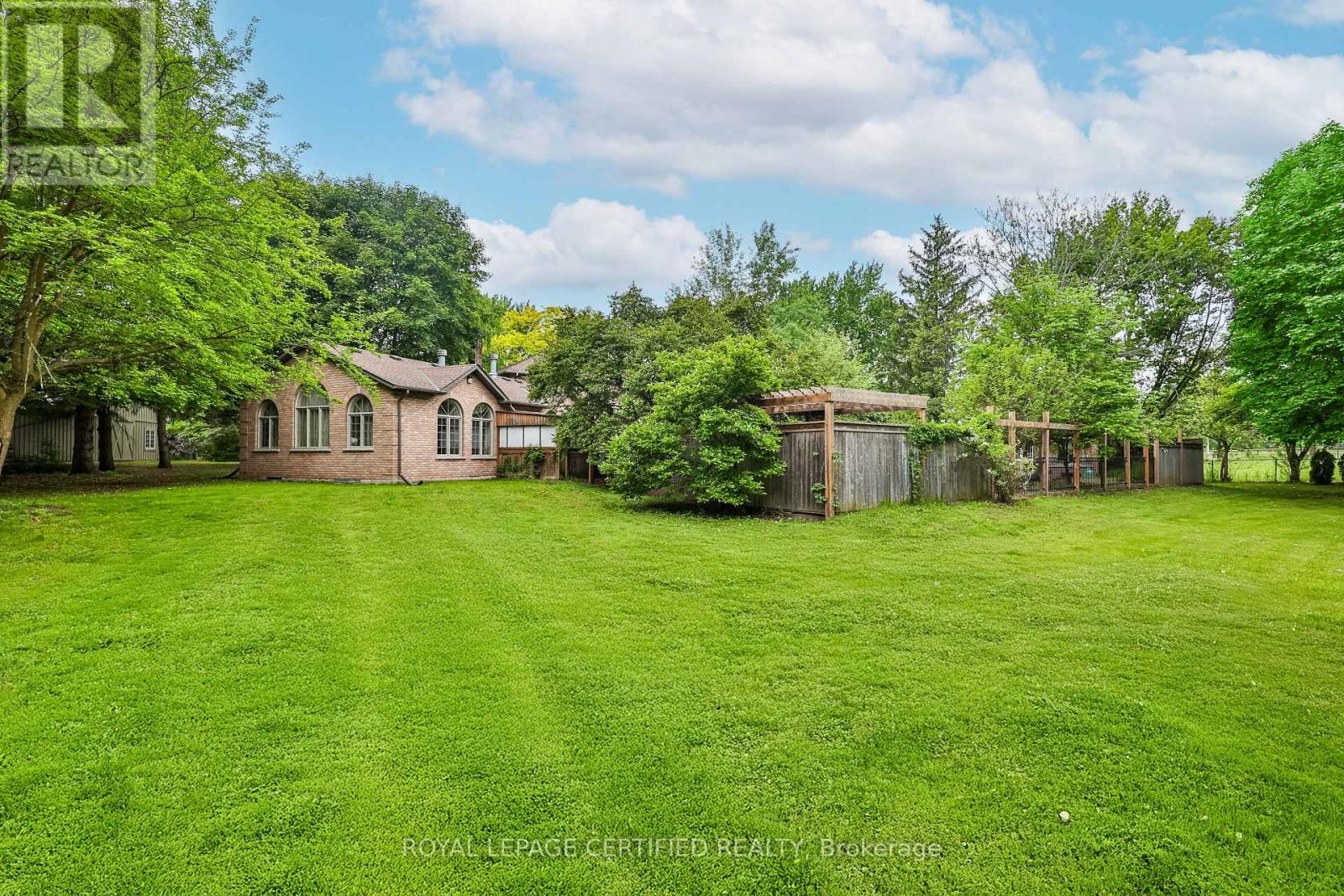 10 Karendale Crescent, Hamilton, Ontario  L0R 1K0 - Photo 43 - X13207530