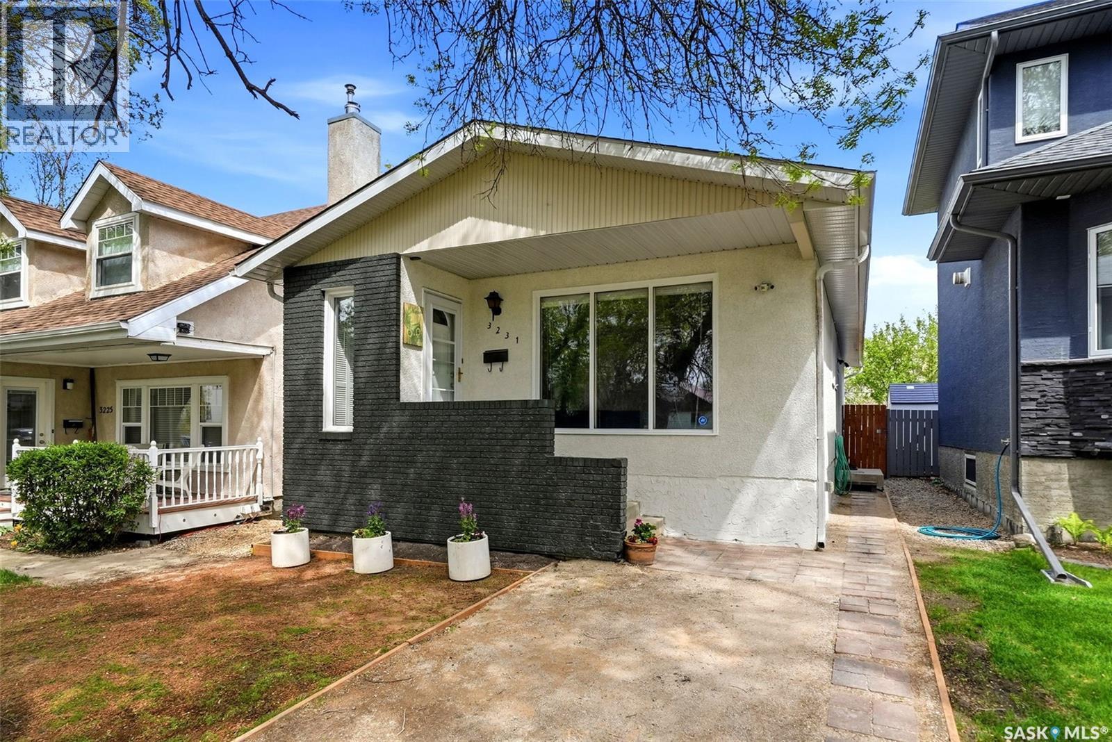 3231 Retallack Street, Regina, Saskatchewan  S4S 1T7 - Photo 1 - SK037442