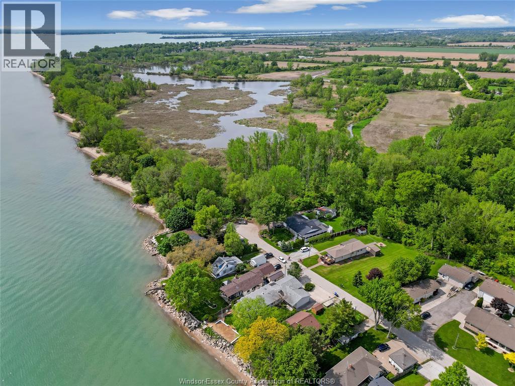 91 Willow Beach, Amherstburg, Ontario  N9V 2Y8 - Photo 4 - 26012418